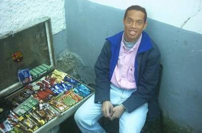 w fin a ronaldinio ara chi markese hta lrada rah ma3andich